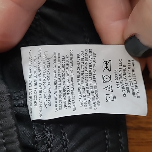 *SOLD* Under Armour kids short sz 6 - Picture 5 of 11